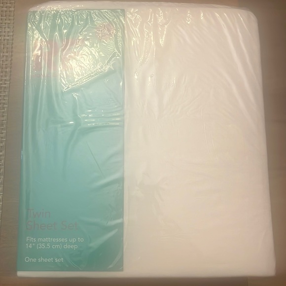 Room Essentials Bedding Nwt Renew Room Essentials Twin Sheet Set